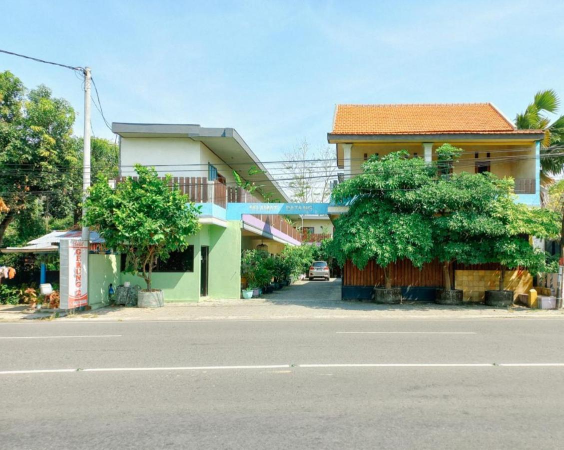 Hotel Gerung 2 Near Luwes Mall Nganjuk Mitra Reddoorz Dış mekan fotoğraf